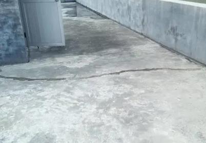 南涧楼顶漏水维修公司分享下如何解决卫生间隐蔽部位漏水的问题?